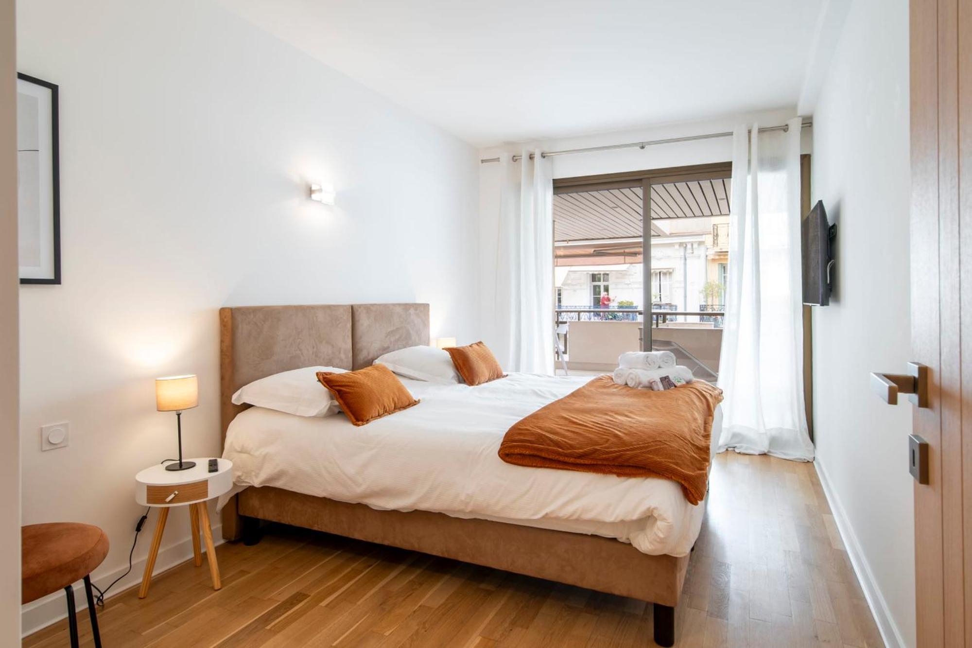 Apartment 1958 - Luxury Gray Albion - 100m Palais